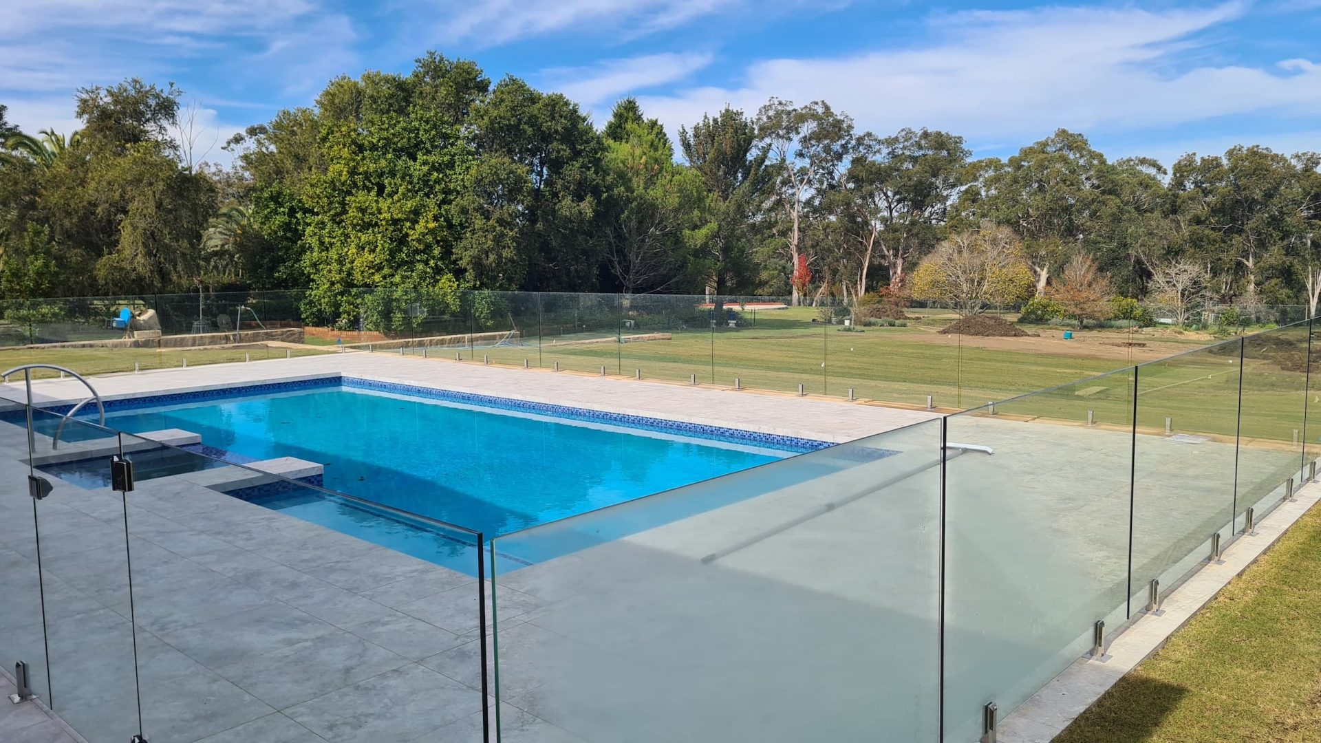 Frameless Glass Pool Fence, Nelson - Glass Fence Supplies